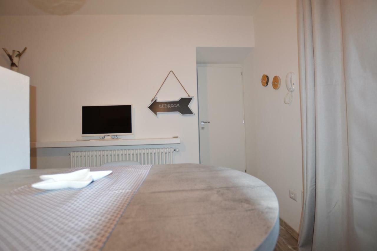 Casa Delle Corti Appartement Colico Buitenkant foto